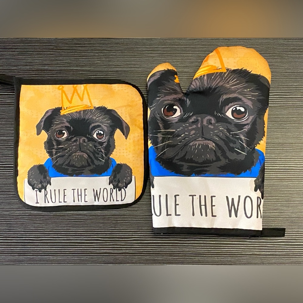 Pug Print Pot Holder and Mitt Set